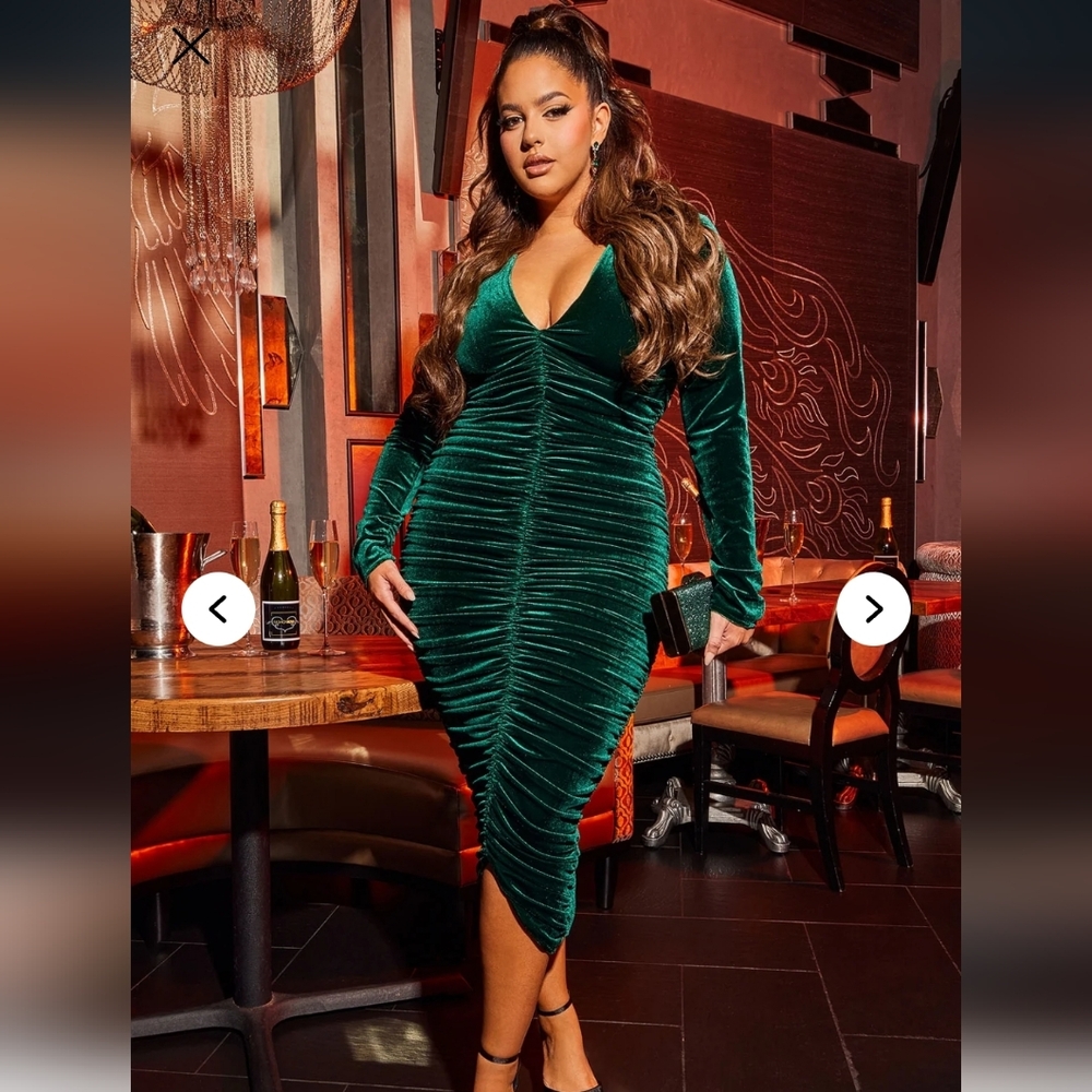 Elegant Green Velvet Dress